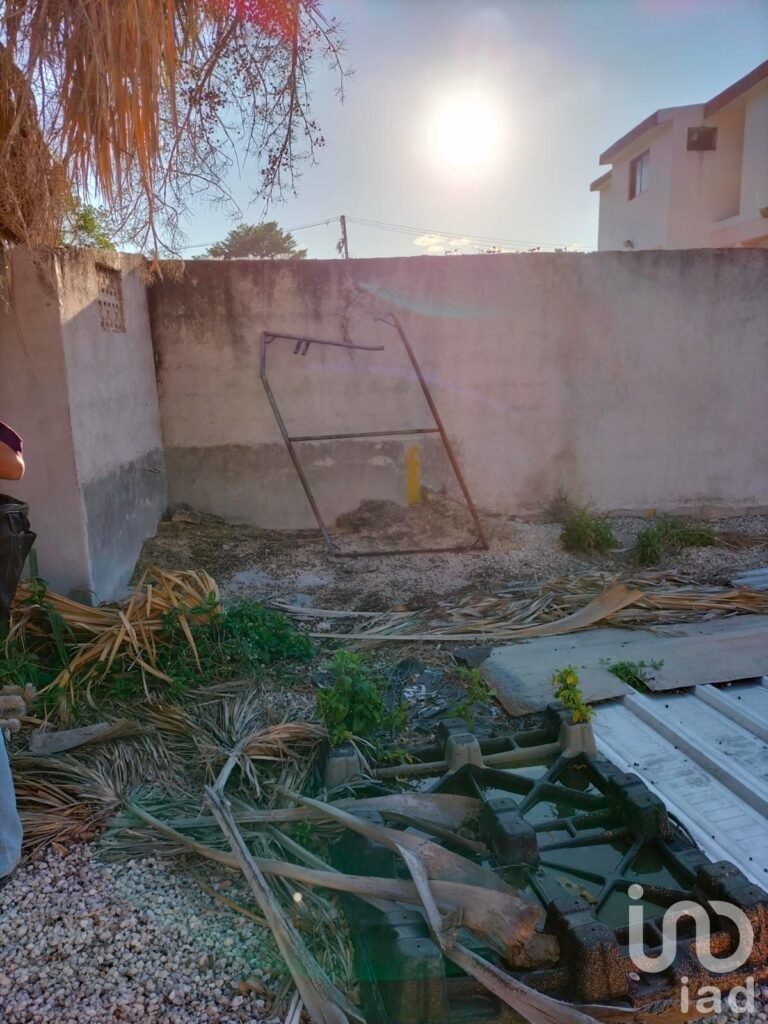 VENTA LOCAL PARA NEGOCIO, OFICINAS O DEPARTAMENTOS, EN MÉRIDA, YUCATÁN, ZONA PONIENTE