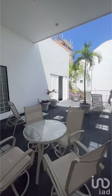 Hotel Boutique en Venta sobre la 5ta Avenida en Playa del Carmen, Quintana Roo