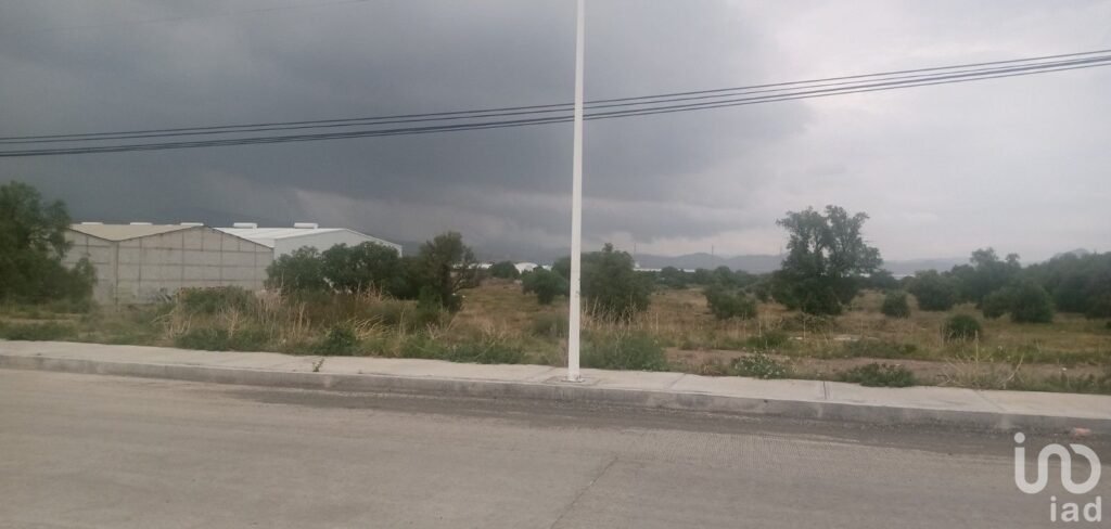 Se vende terreno en esquina en avenida Rio de las Avenidas, Pachuca, Hidalgo