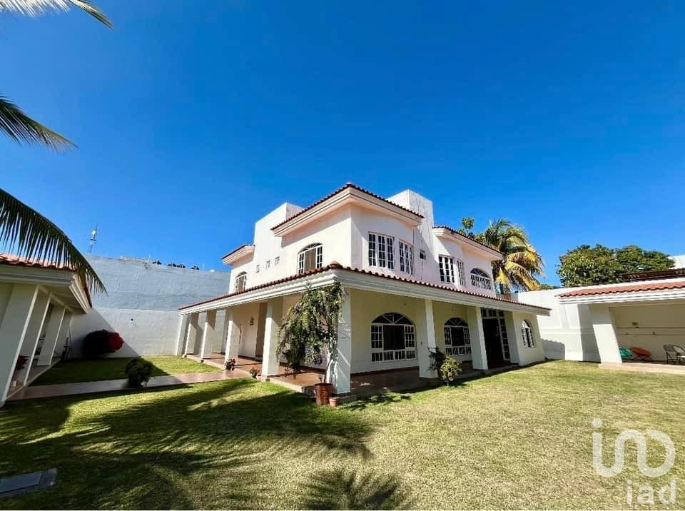 SE VENDE RESIDENCIA EN COLIMA, MEXICO - 2163603 casas en venta se vende residencia en colima mexico 246276