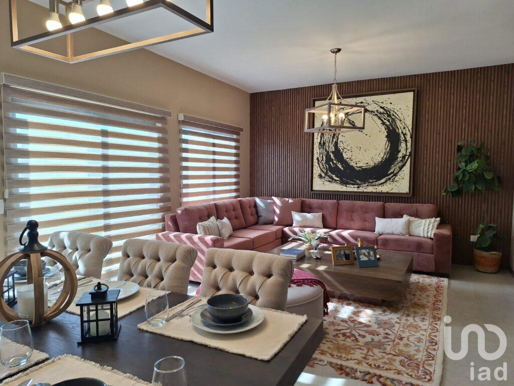 CASA EN VENTA CON AMPLIOS ESPACIOS FRACCIONAMIENTO CERCA DE PUENTE ZARAGOZA, CD JUAREZ