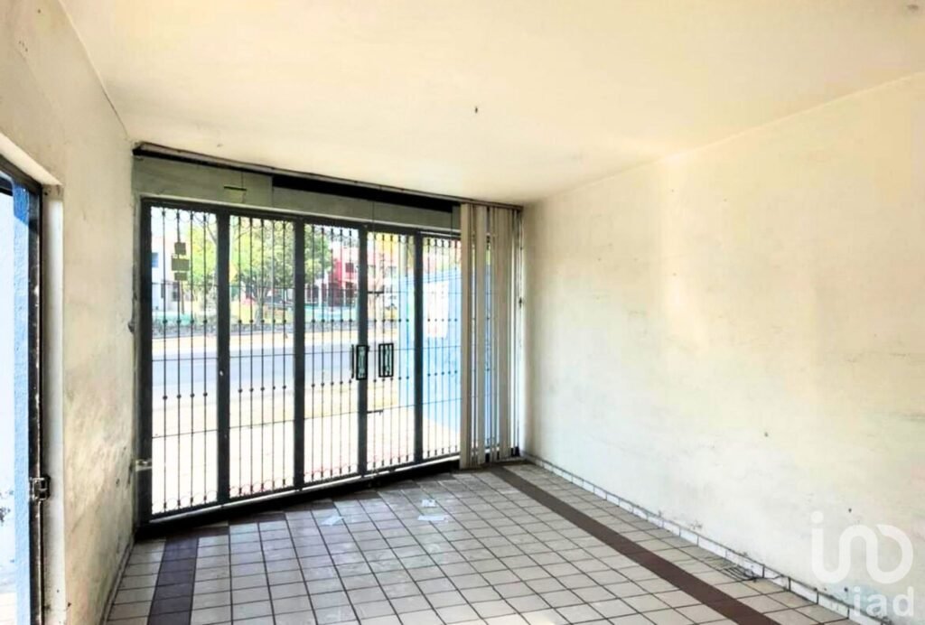 SE RENTA BODEGA EN AVENIDA NIÑOS HEROES, COLIMA, MEXICO