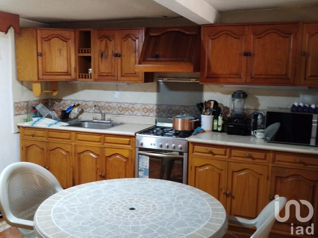 CASA CLÁSICA EN VENTA EN BURGOS, CUERNAVACA, MORELOS