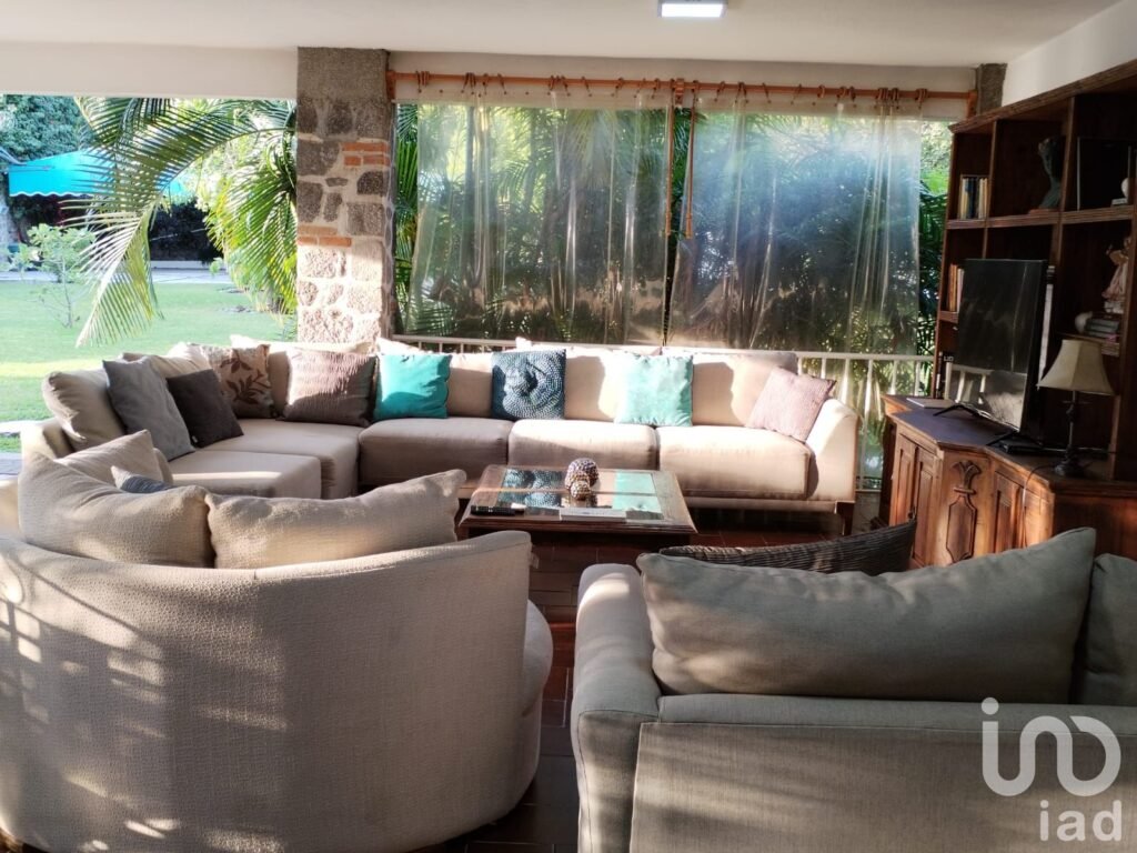 CASA CLÁSICA EN VENTA EN BURGOS, CUERNAVACA, MORELOS