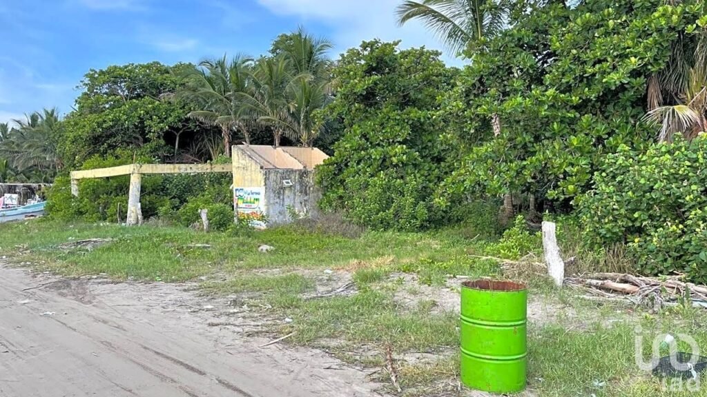 En venta terreno ideal para Club de Playa en Mata de Uva, Alvarado, Veracruz