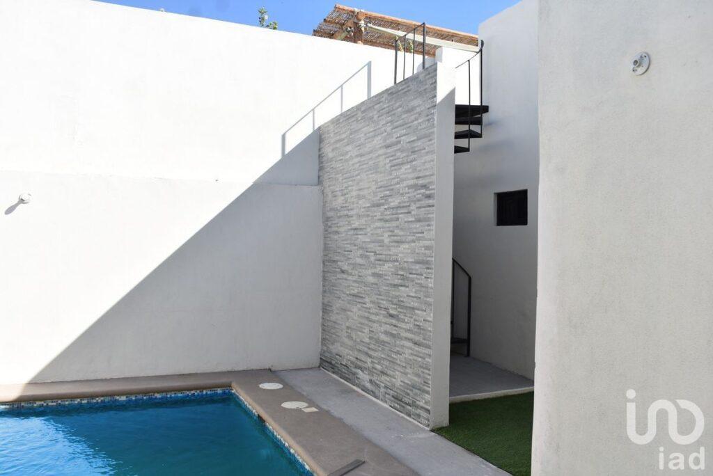 Casa en Centenario, LA PAZ B.C.S., amplia y acabado de lujo