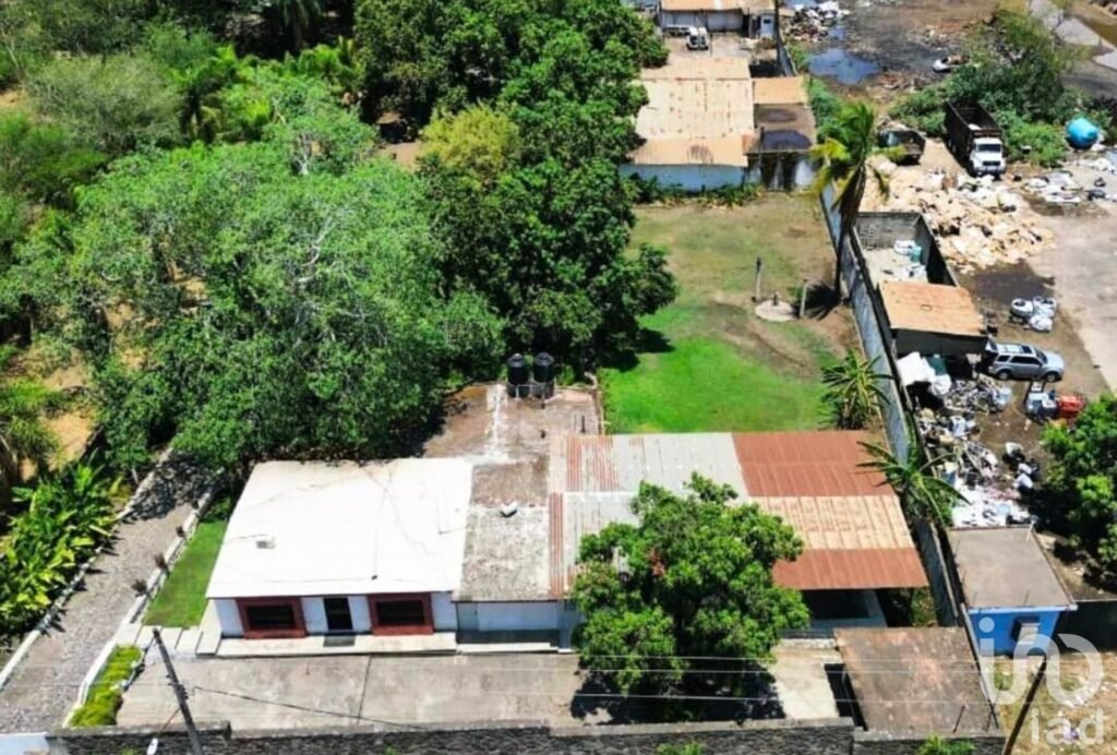 SE VENDE TERRENO SOBRE CARRETERA GDL-MZLLO, EN LA CIUDAD DE COLIMA, MEXICO