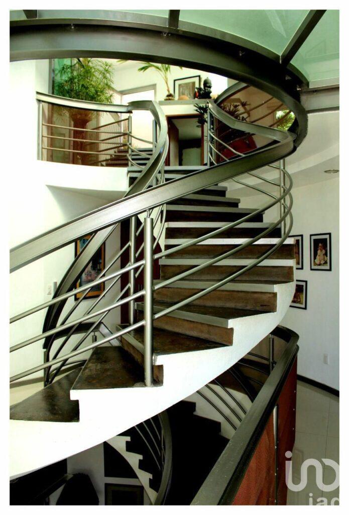 Casa con Alberca, Terraza y Asador en Zona Exclusiva de Lomas de Angelópolis