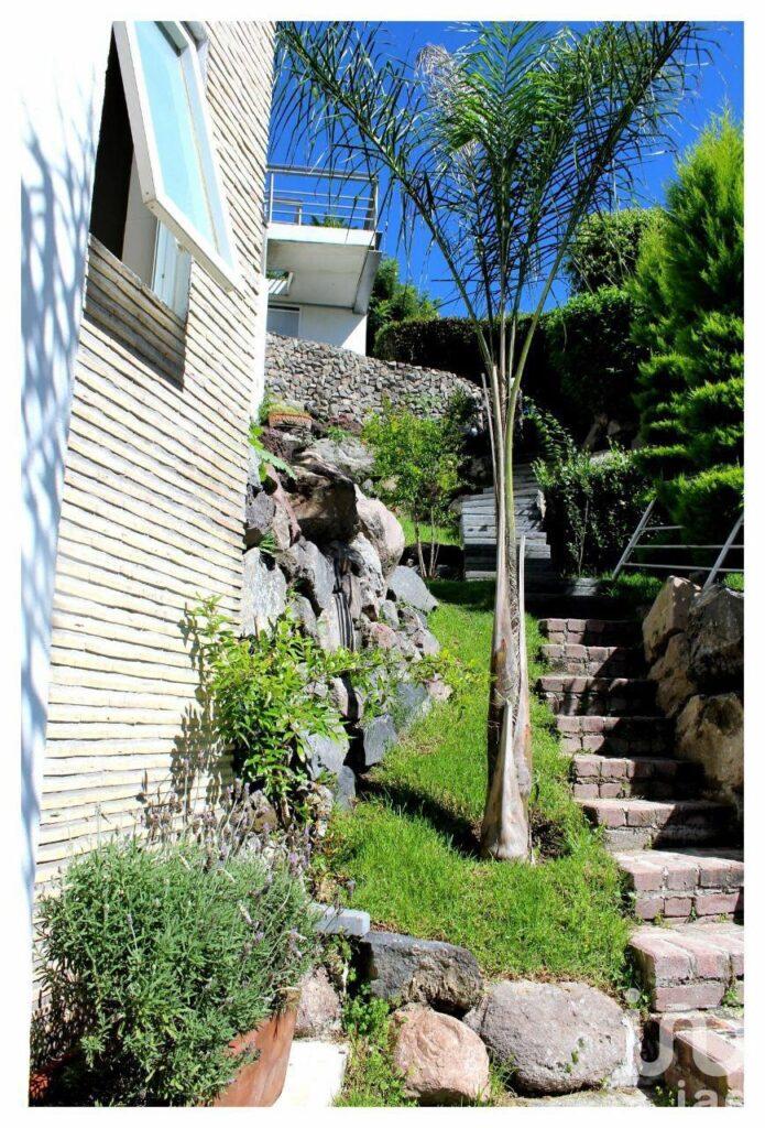 Casa con Alberca, Terraza y Asador en Zona Exclusiva de Lomas de Angelópolis