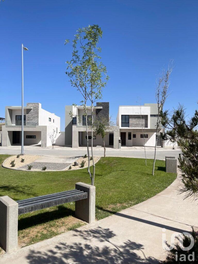 CASA EN VENTA PRIVADA ELITE Modelo Bilbao Puente Zaragoza Ciudad Juarez