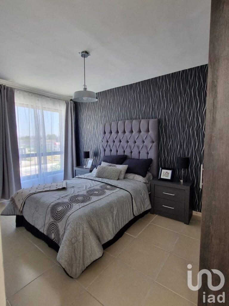 Casa 3 rec Terra Residencial Celaya, alberca, junto Colegio Rosenblueth, $1.8M