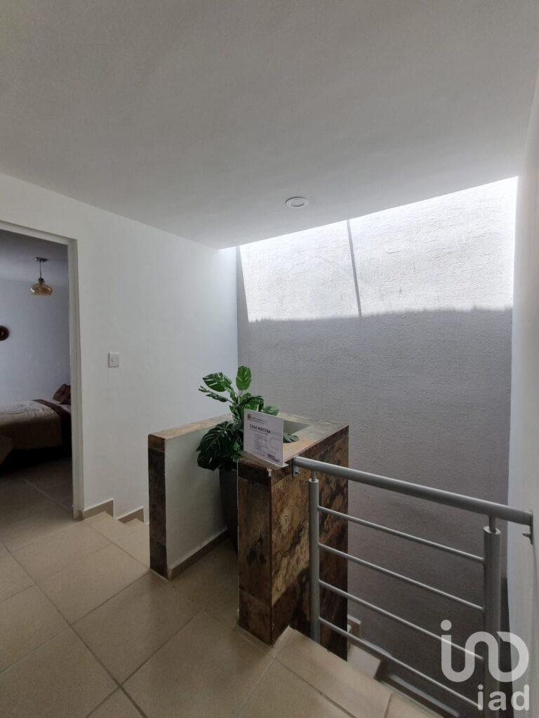 Casa 3 rec Terra Residencial Celaya, alberca, junto Colegio Rosenblueth, $1.8M