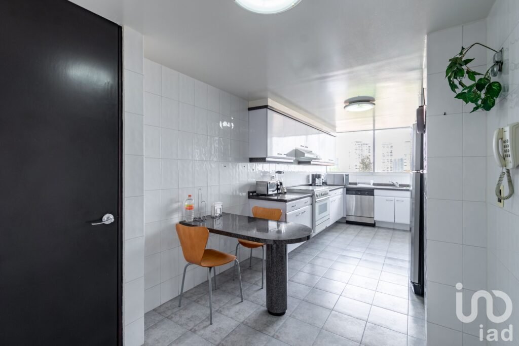 DEPARTAMENTO EN VENTA, EN MIRALTA, BOSQUES DE LAS LOMAS, CDMX