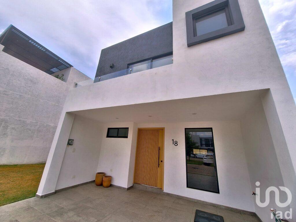 CASA EN VENTA EN CHOLULA CERCA DE PLAZA SAN DIEGO