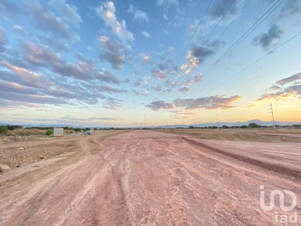 COMPLEJO INDUSTRIAL MEXQUITIC