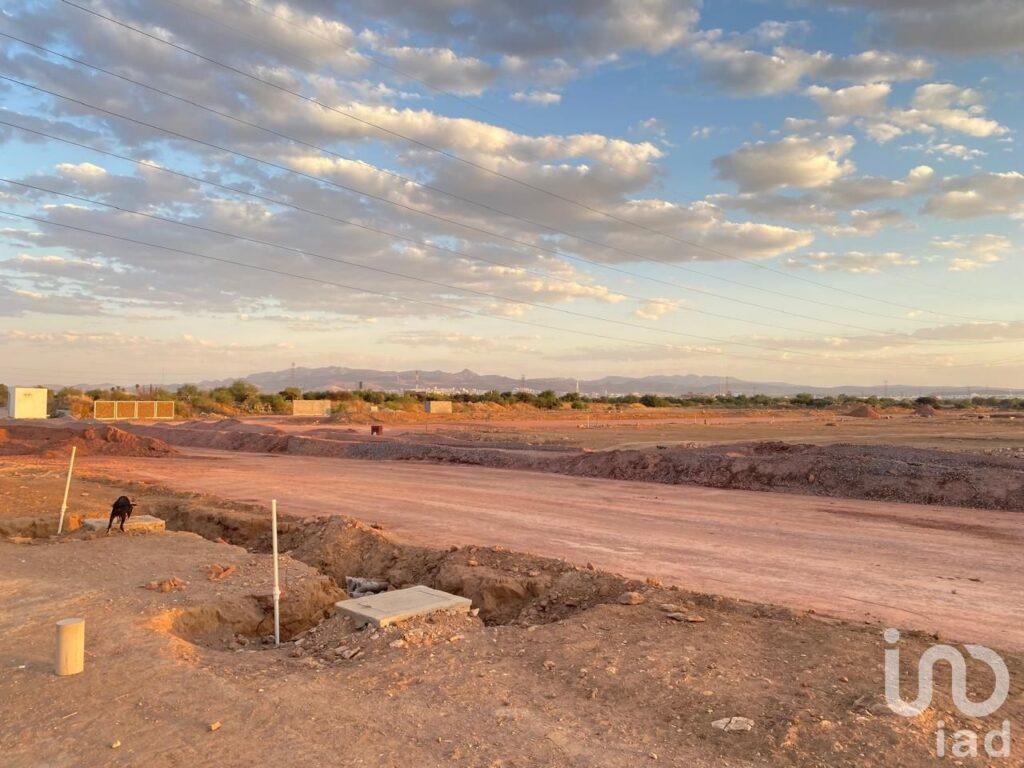 COMPLEJO INDUSTRIAL MEXQUITIC