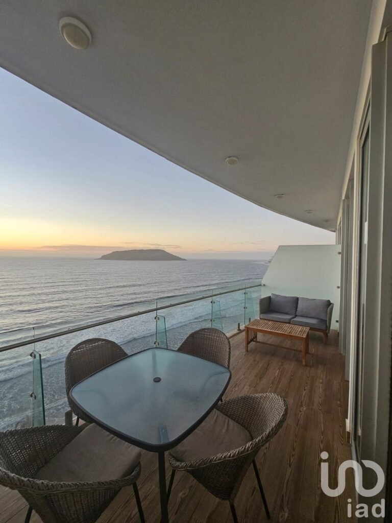 Departamento en Venta en Zona Dorada Mazatlán | Vista al Mar en Camino al Mar, Av. Camarón Sábalo