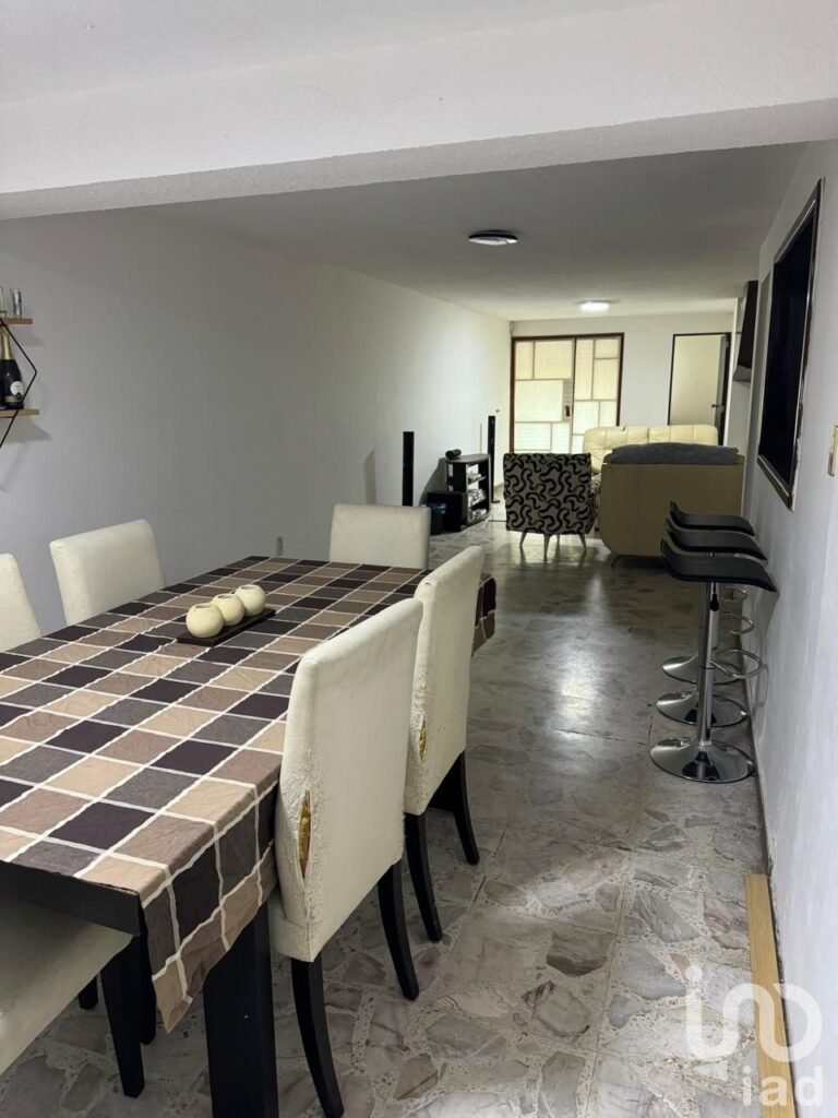 EXCELENTE CASA EN VENTA (CALLE CERRADA) LAS ALAMEDAS, ATIZAPAN DE ZARAGOZA, C.P 52970