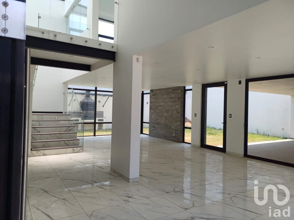 Venta de casa en Lucianna Residencial Metepec Danf 532143 no es ultimo precio.