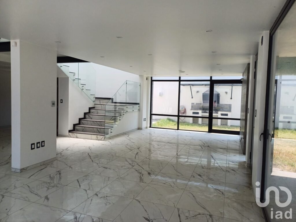 Venta de casa en Lucianna Residencial Metepec Danf 532143 no es ultimo precio.