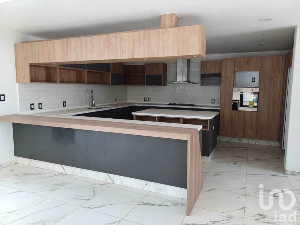 Venta de casa en Lucianna Residencial Metepec Danf 532143 no es ultimo precio.