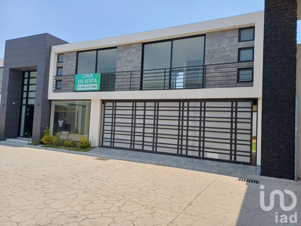 Venta de casa en Lucianna Residencial Metepec Danf 532143 no es ultimo precio.