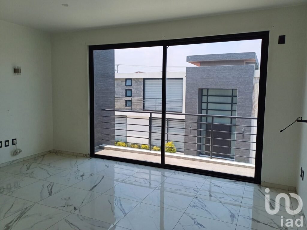 Venta de casa en Lucianna Residencial Metepec Danf 532143 no es ultimo precio.
