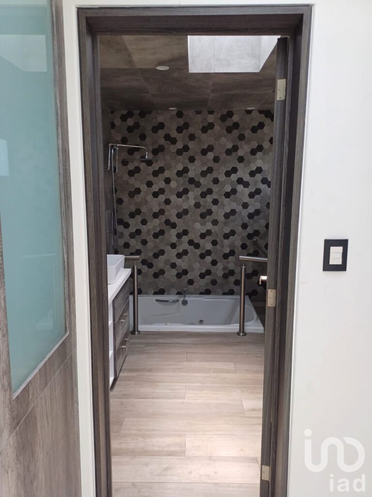 Venta de casa en Lucianna Residencial Metepec Danf 532143 no es ultimo precio.