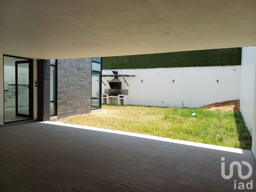 Venta de casa en Lucianna Residencial Metepec Danf 532143 no es ultimo precio.