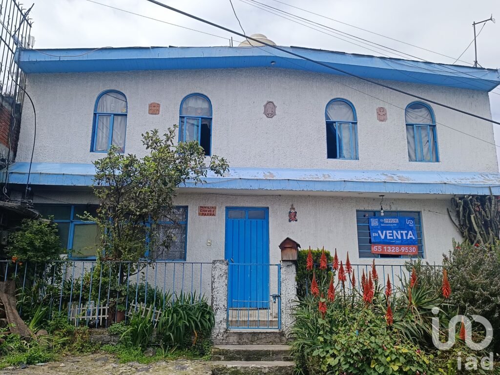 Se Vende Casa en calle Olmos, Bosques de Padierna, Alcaldía Tlalpan, cdmx.