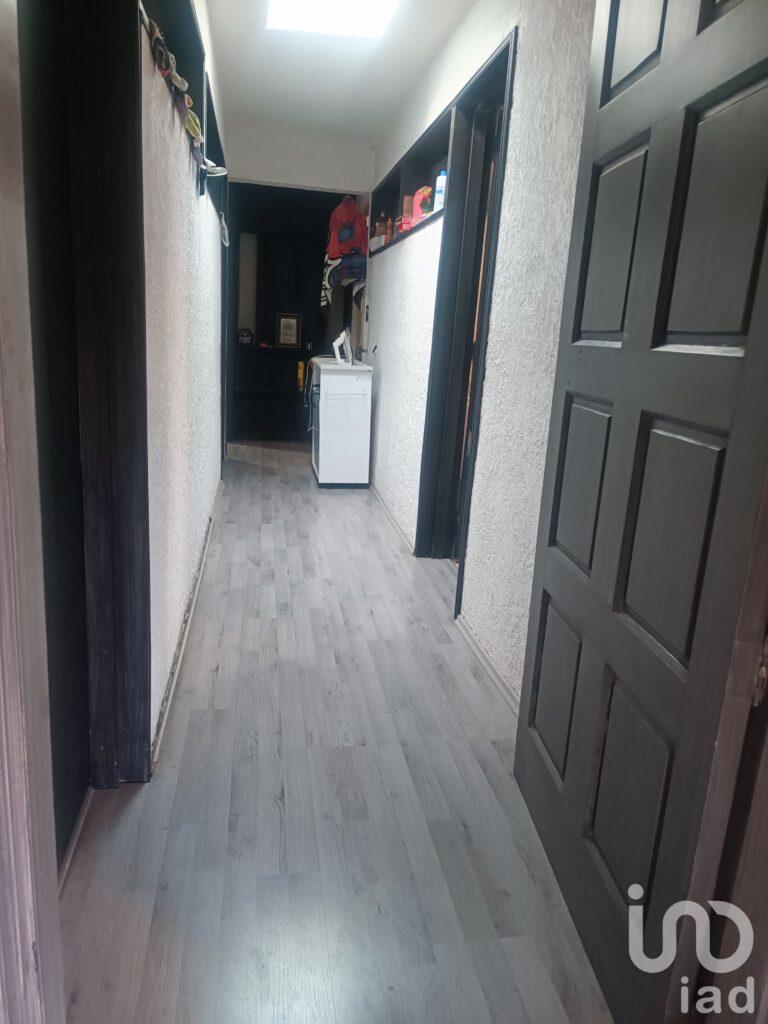 Se Vende Casa con uso de suelo comercial, con 2 accesorias, 3 departamentos, en Tlalpan, cdmx