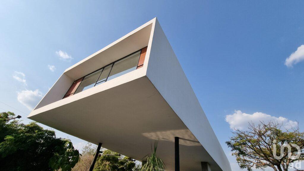 Casa Xochi: VENTA, arquitectura de autor en el Club de Golf Santa Fe, Morelos