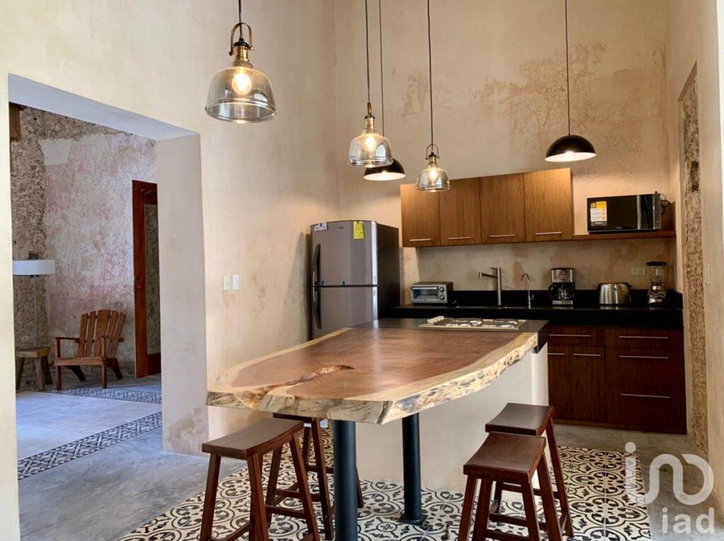 PRIVILEGIADA CASA COLONIAL AMUEBLADA EN EL CENTRO MERIDA YUCATAN