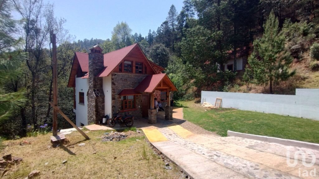CABAÑA EN VENTA EN EL BOSQUE,PUEBLO MAGICO MINERAL DEL CHICO HIDALGO