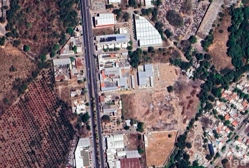 SE RENTA BODEGA NUEVA DE 1200 METROS CUADRADOS EN COLIMA