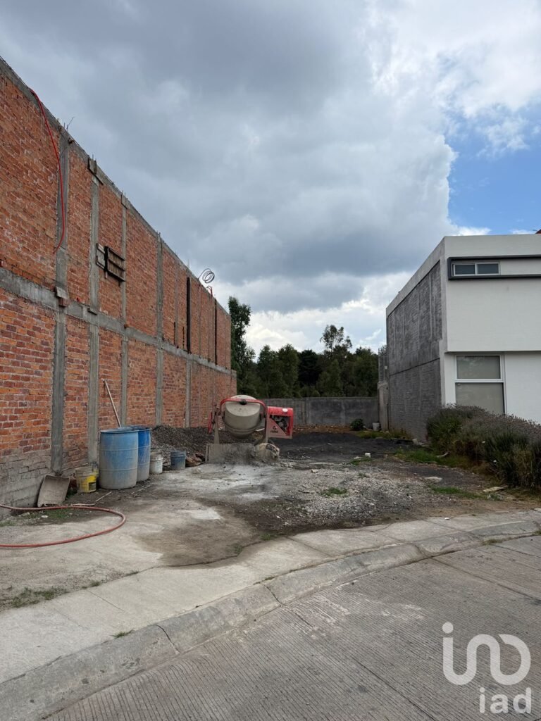 SE VENDE TERRENO PLANITO MISION DE LA MONTAÑA JESUS DEL MONTE MORELIA - 2172132 terreno en venta se vende terreno planito mision de la montana jesus del monte morelia 250713