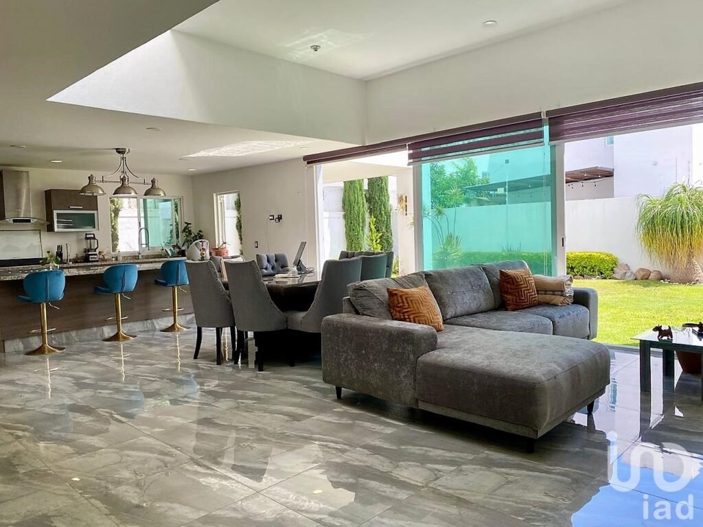 CASA EN VENTA, CAÑADAS DEL LAGO, CORREGIDORA QUERÉTARO