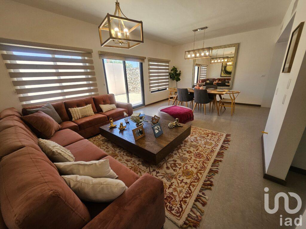 Se vende Casa Nueva 1 min de Plaza Benza. Cerca de puente Zaragoza