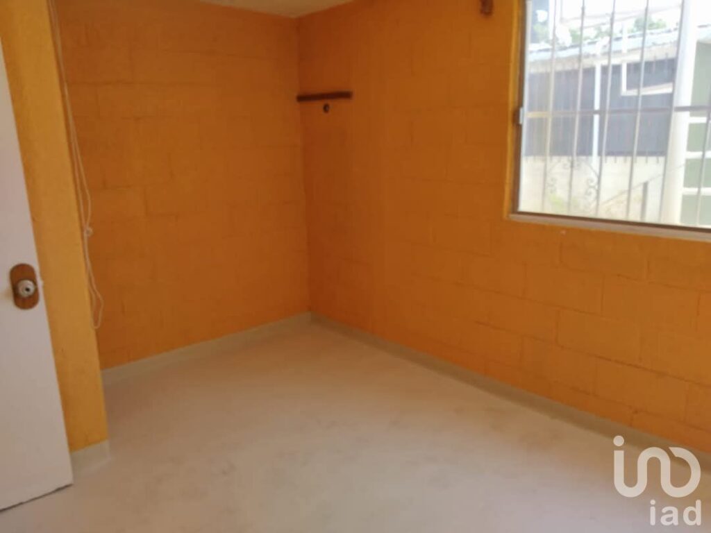 SE VENDE CASA EN FRACC PEDREGAL DE LAS FUENTES, JIUTEPEC MORELOS (PAGO CONTADO)