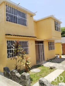 SE VENDE CASA EN FRACC PEDREGAL DE LAS FUENTES, JIUTEPEC MORELOS (PAGO CONTADO) SE VENDE CASA EN FRACC PEDREGAL DE LAS FUENTES, JIUTEPEC MORELOS (PAGO CONTADO)