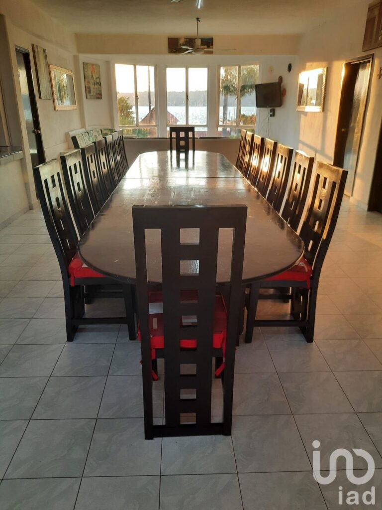 CASA VACACIONAL EN TEQUESQUITENGO MORELOS