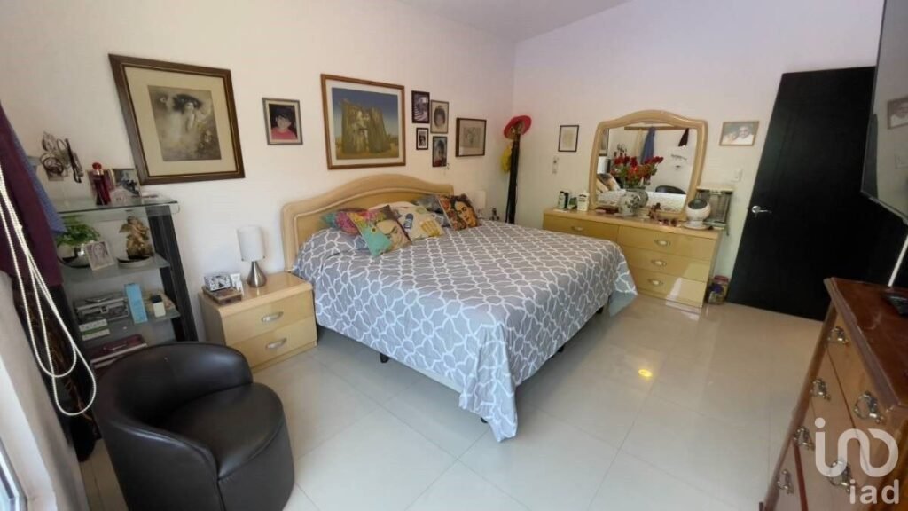 VENTA CASA UNIVEL, MAGNÍFICA, LOMAS DE COCOYOC