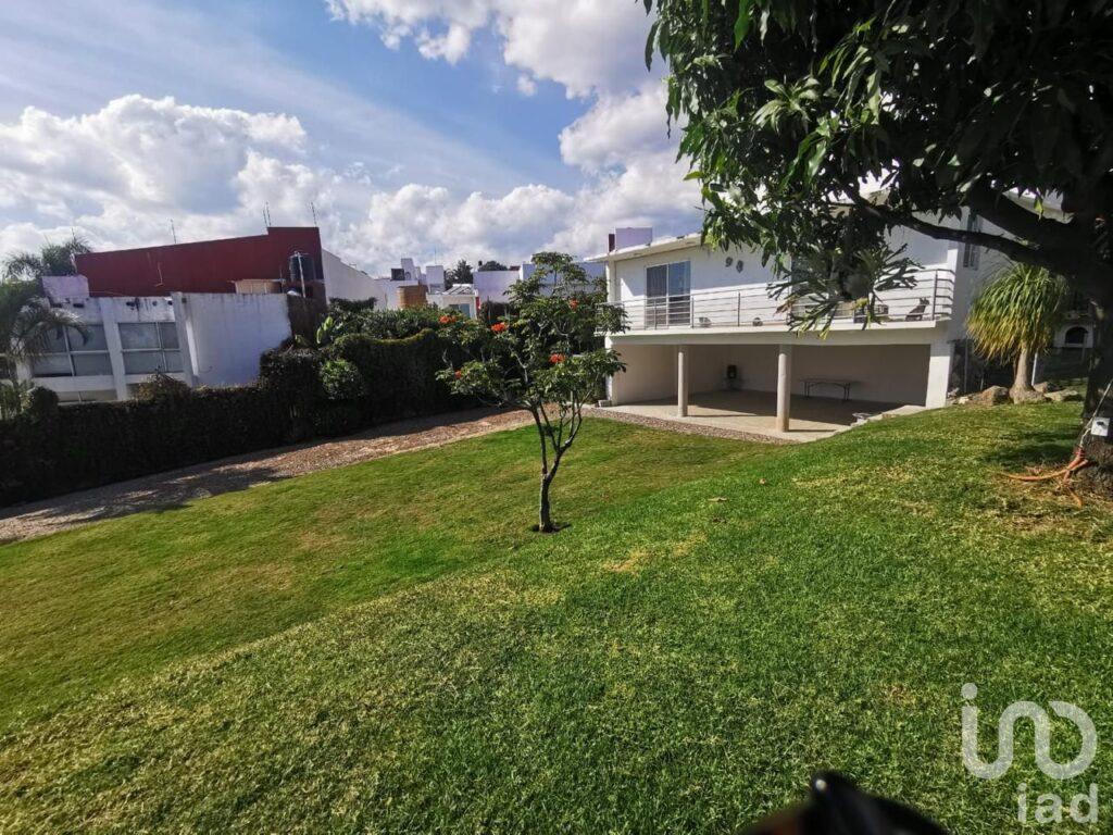 Casa en Venta en Lomas de Tzompantle, Cuernavaca Norte