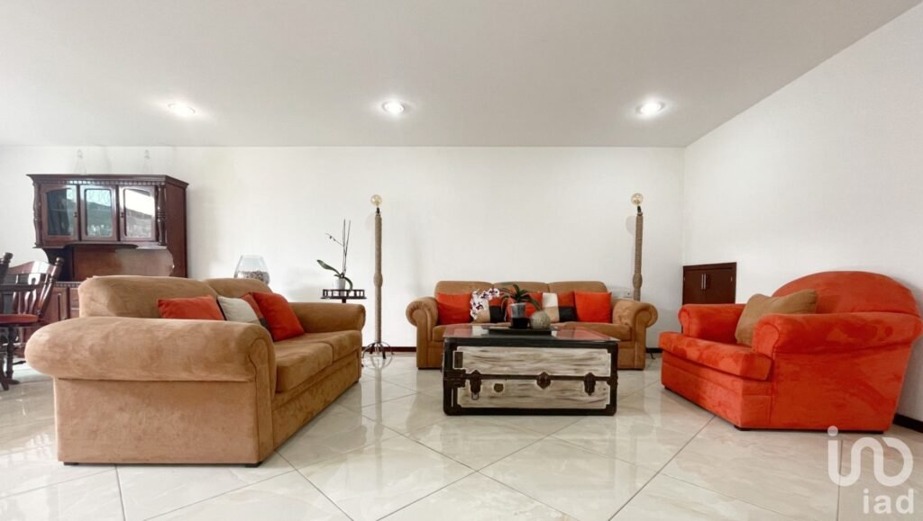 Venta de casa en calzada Zavaleta