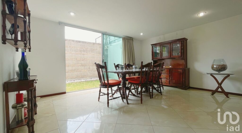 Venta de casa en calzada Zavaleta