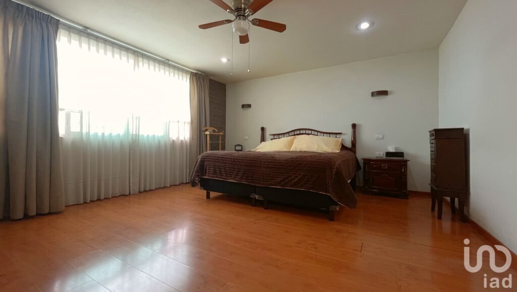 Venta de casa en calzada Zavaleta
