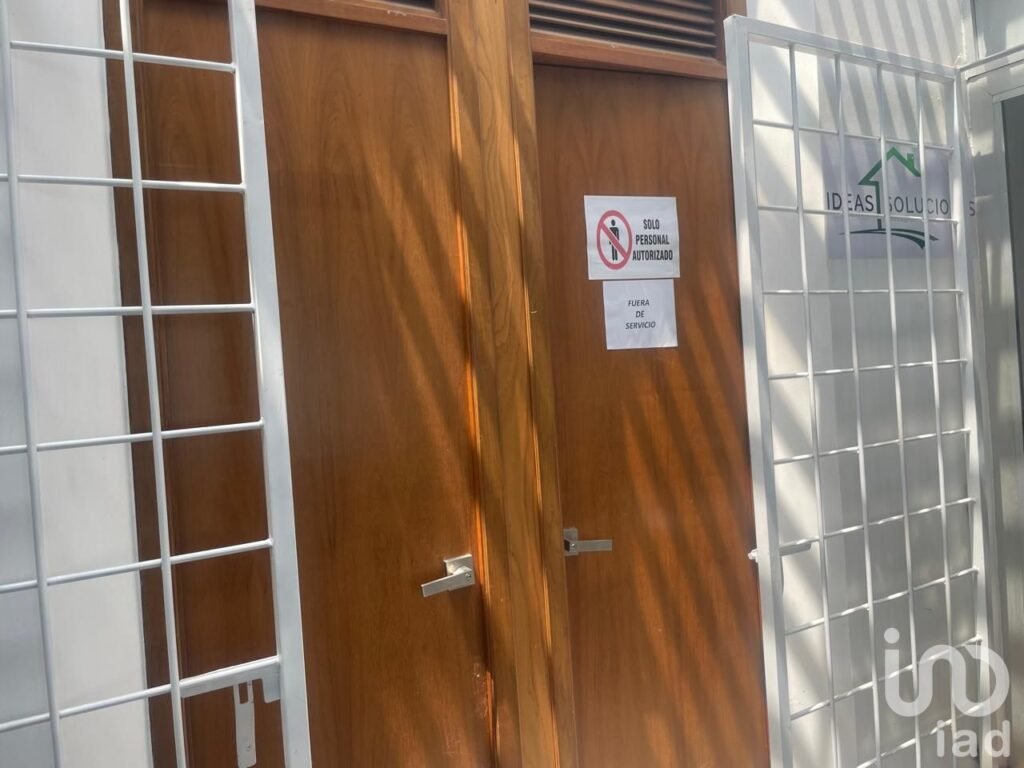 EN VENTA PLAZA COMERCIAL EN SAN DIEGO , ZONA DORADA , CUERNAVACA MORELOS