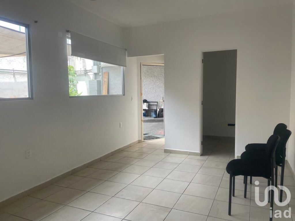 EN VENTA PLAZA COMERCIAL EN SAN DIEGO , ZONA DORADA , CUERNAVACA MORELOS