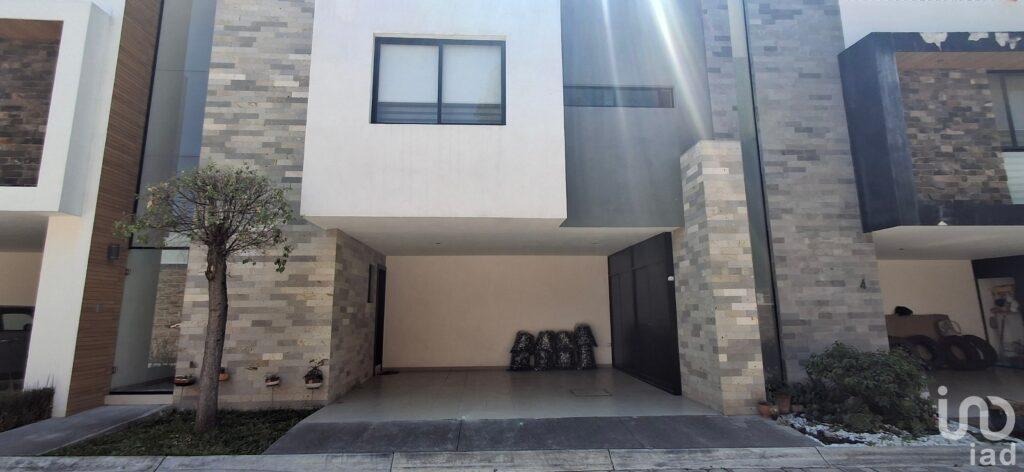 Casa en Venta en Bugambilias