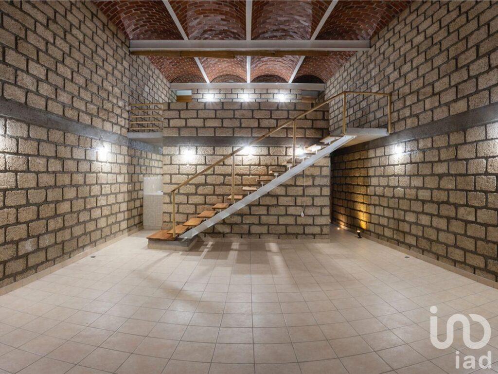 Casa en venta en Santa María Tepepan, atrás del club Hípico.